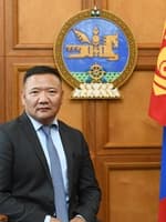 О.Амгаланбаатар