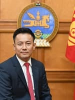 О.Батнайрамдал