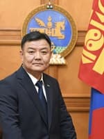 Р.Батболд