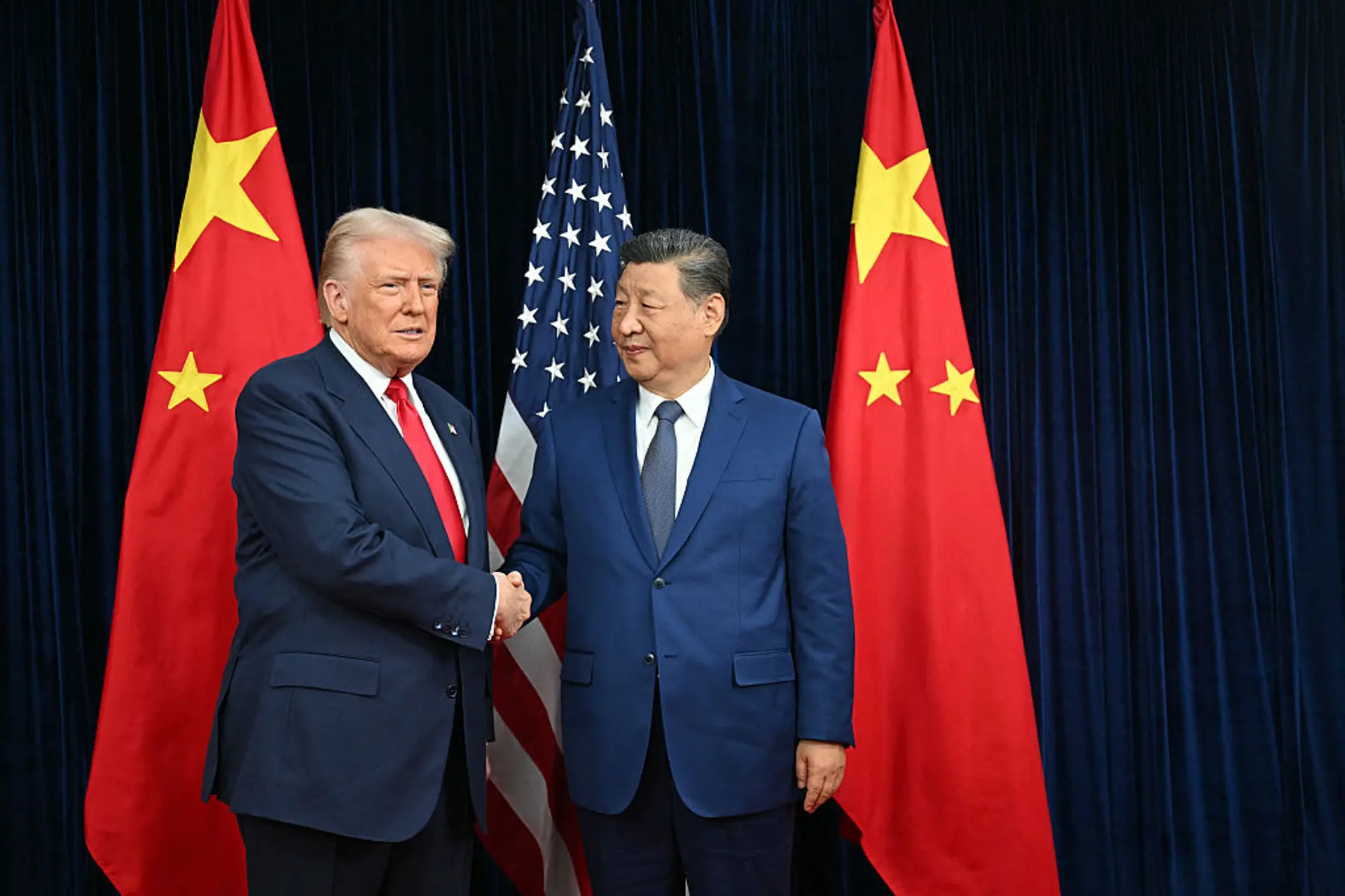 Трамп Хятадын айлчлалаараа ши Жиньпинтэй Ираны асуудлаар ярилцана