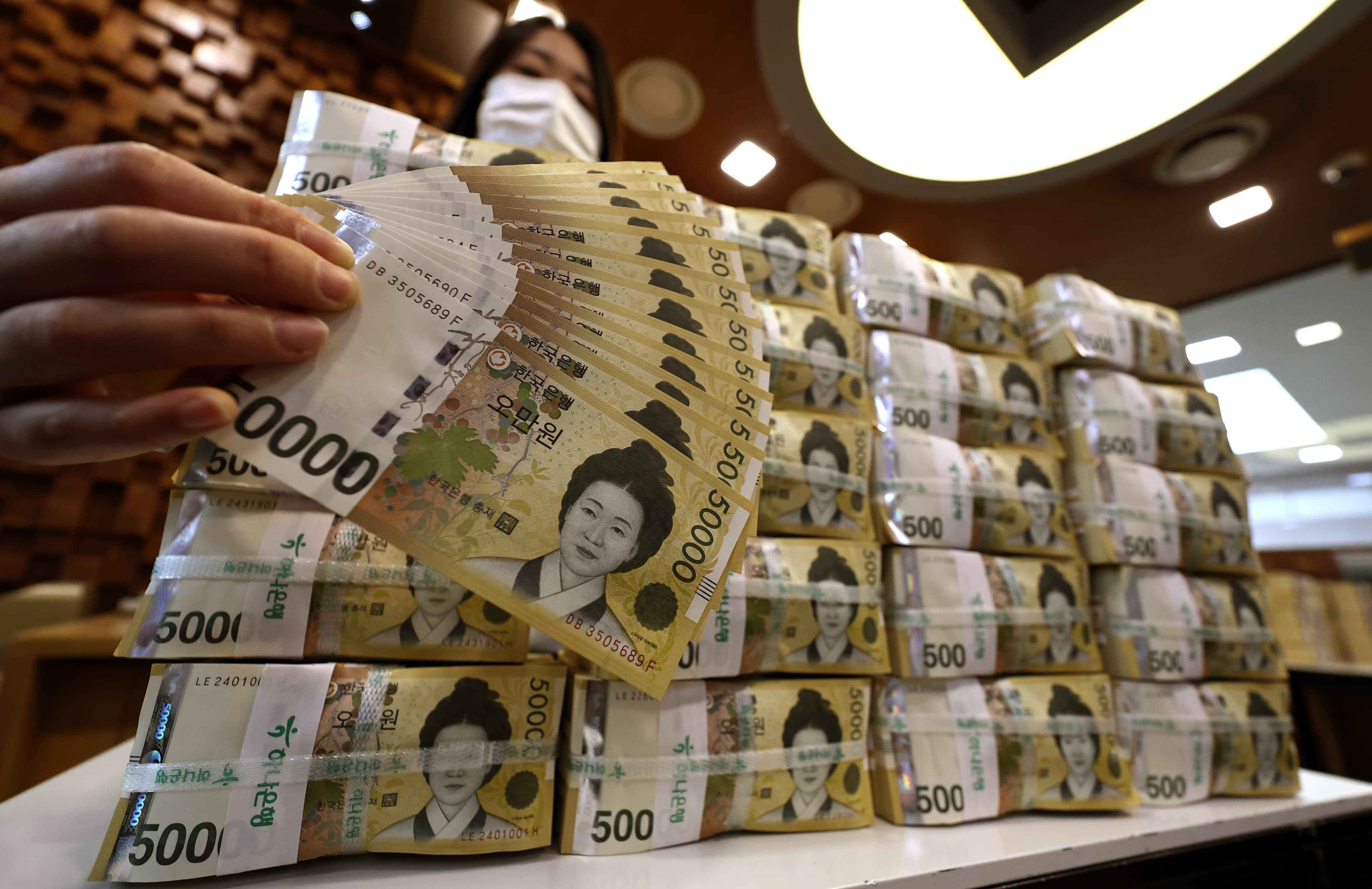 БНСУ: 36 сая иргэнд бэлэн мөнгөн тэтгэмж олгоно