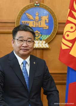 Жамбын Батсуурь